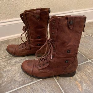 Brown combat boots- good condition